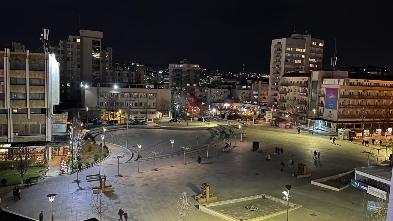 Cozy Bright Central Пристина Екстериор снимка