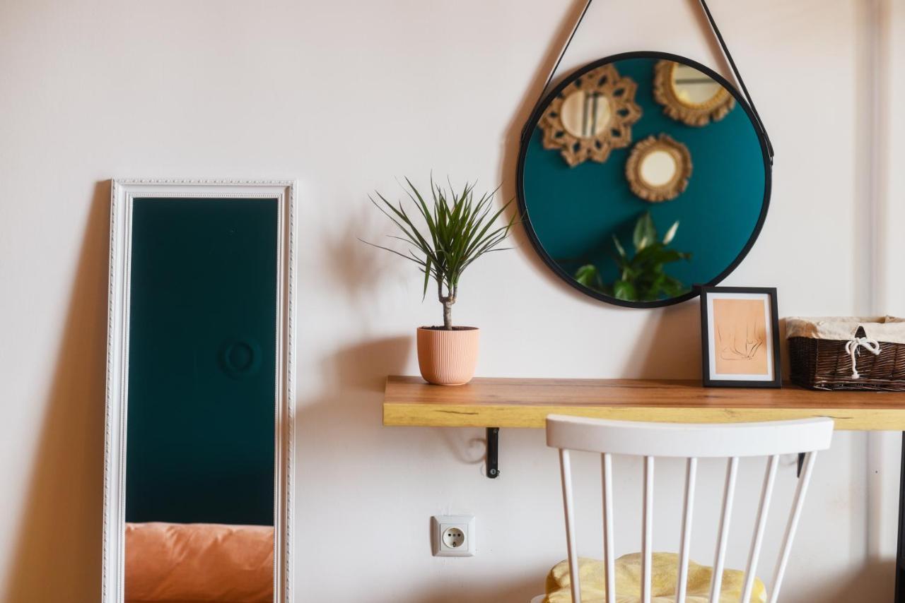 Cozy Bright Central Пристина Екстериор снимка